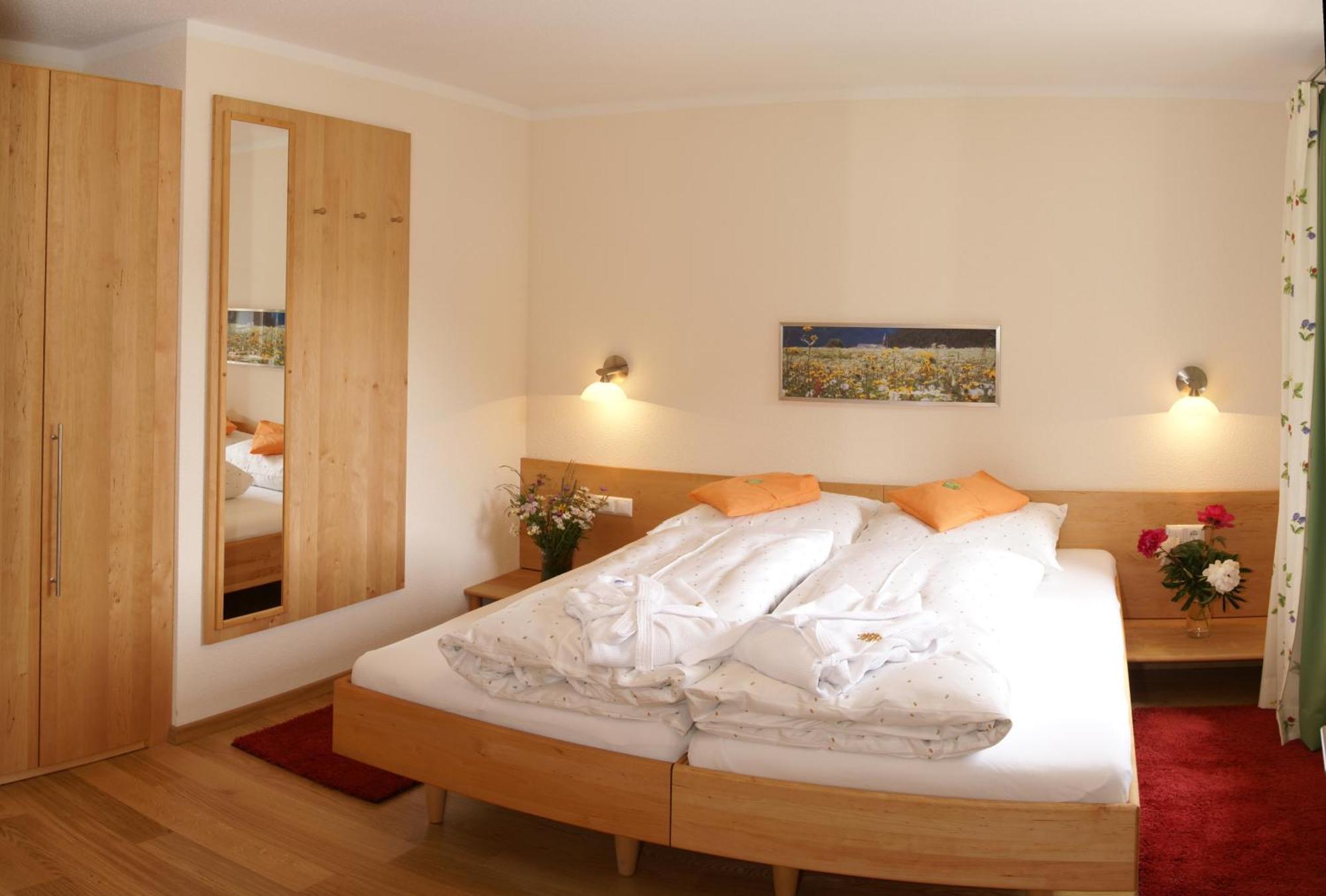 Naturhotel Feriengut Darrehof Serfaus Kamer foto
