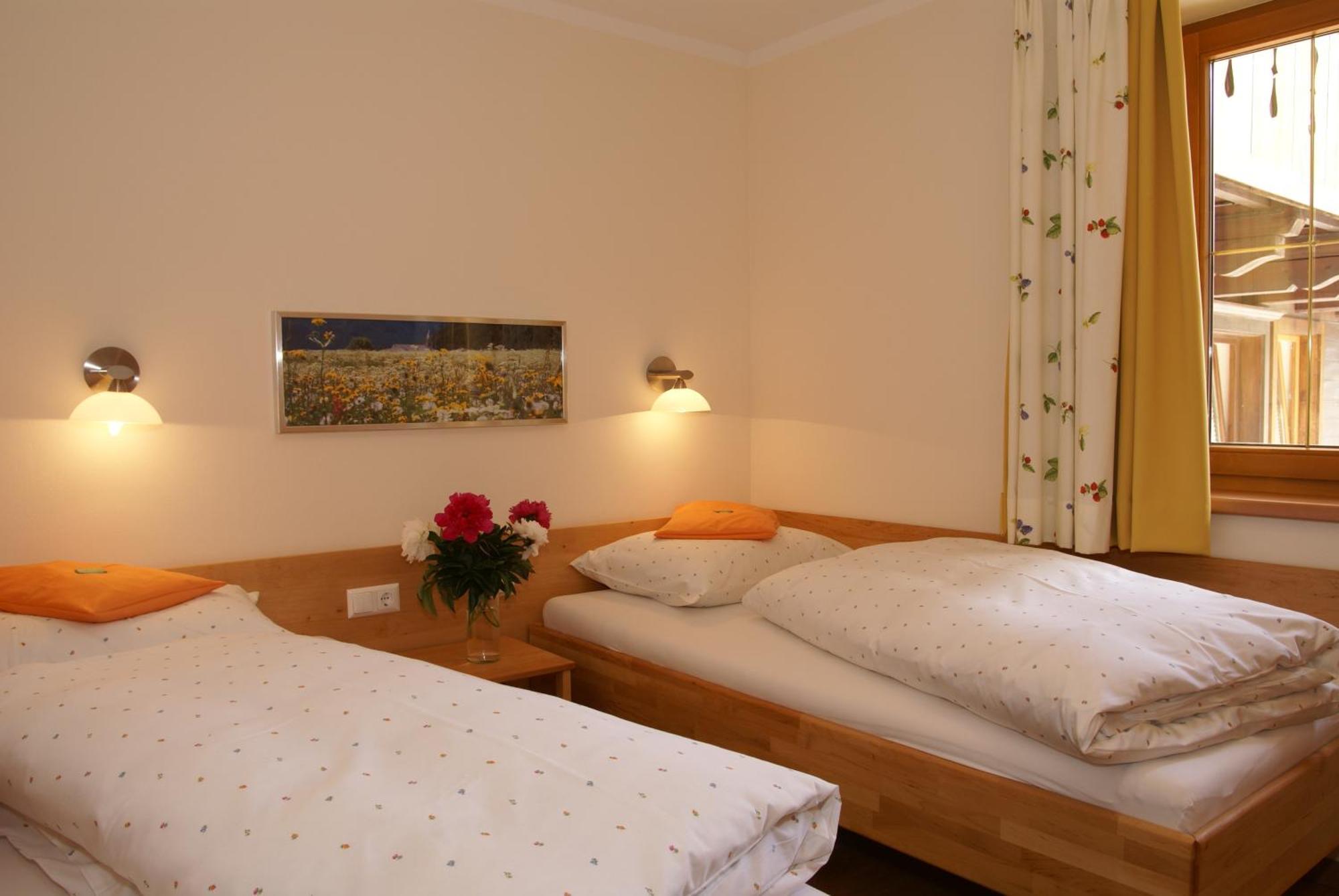 Naturhotel Feriengut Darrehof Serfaus Kamer foto