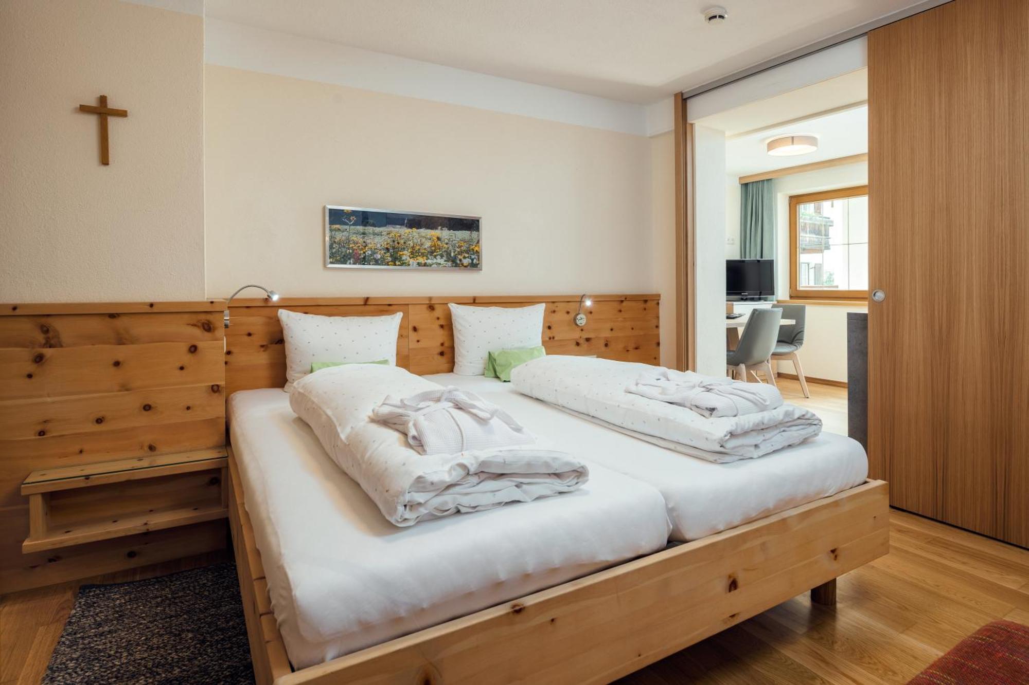 Naturhotel Feriengut Darrehof Serfaus Kamer foto